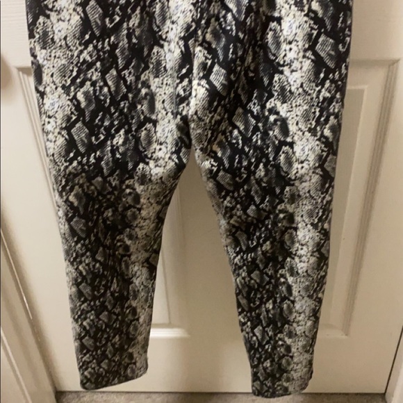 Girls Wonder Nation Snake Pants Size L(10/12) Plus - Picture 4 of 6